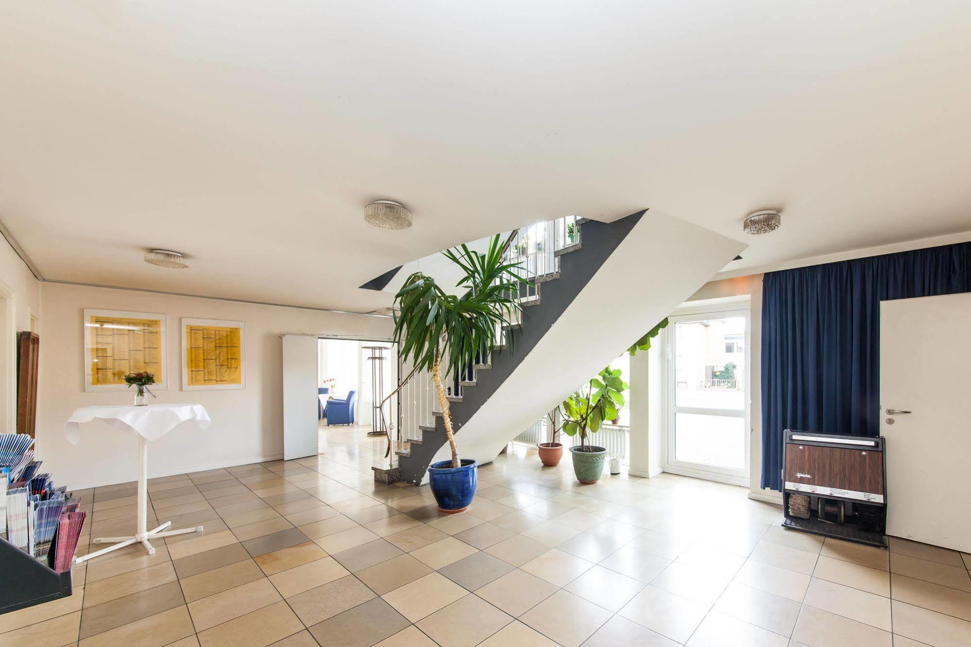 Hotel Drei Kronen Елмсхорн Екстериор снимка