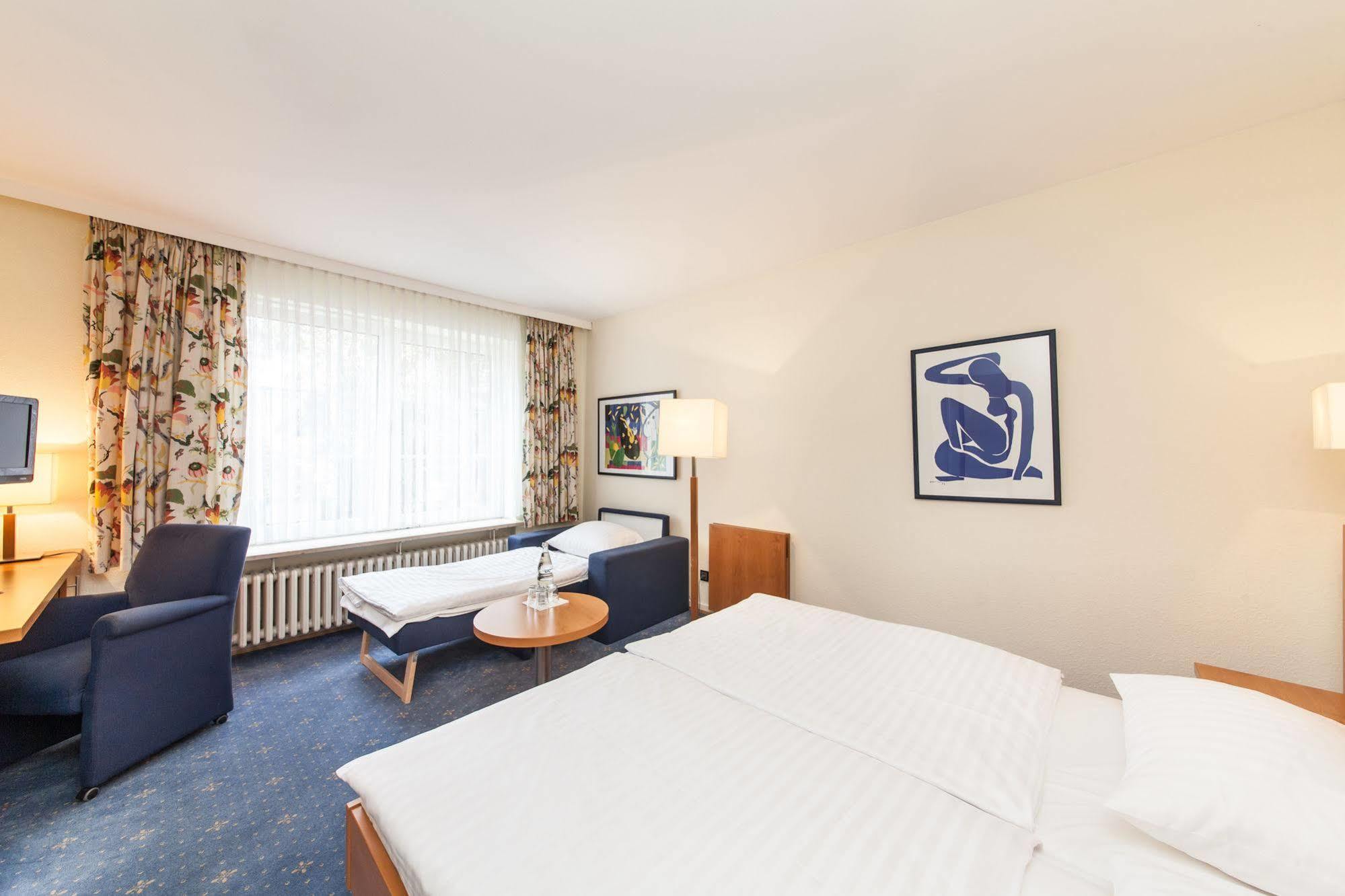 Hotel Drei Kronen Елмсхорн Екстериор снимка